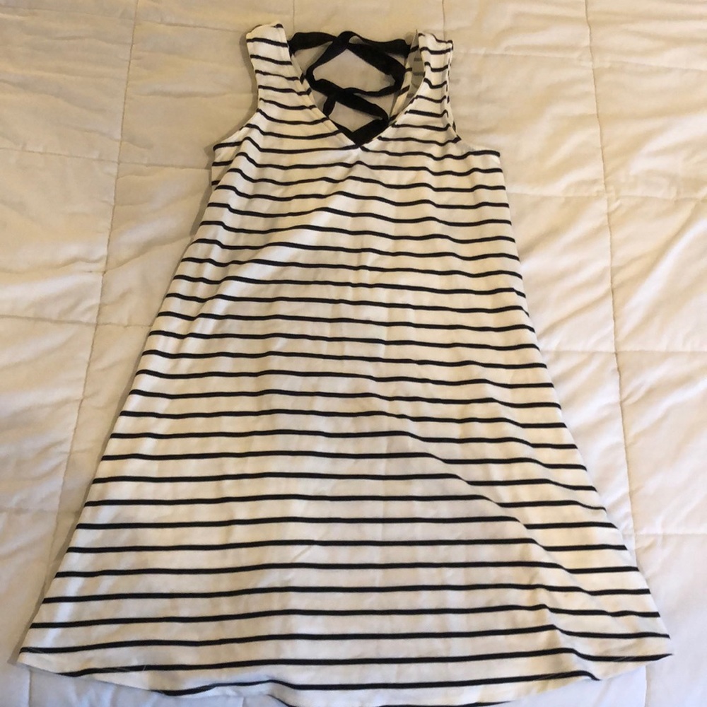 Black and White jersey dress, cute tie corset at back. Size Small